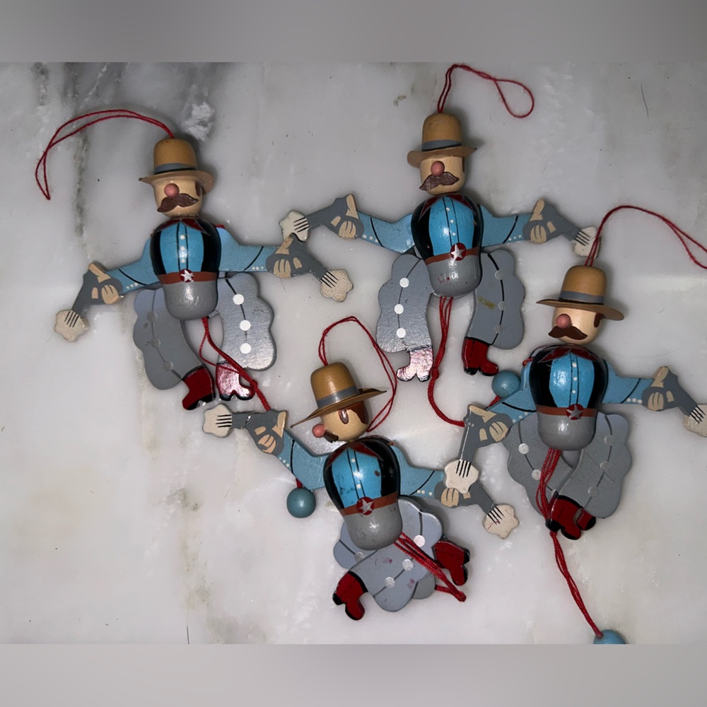 Western Cowboy Quickdraw Movable Arms Christmas 4